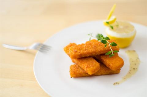 lebensmittel, fischstäbchen, natur, elegant, abendessen, essen, tisch, teller, gastronomie, dekoration, fische